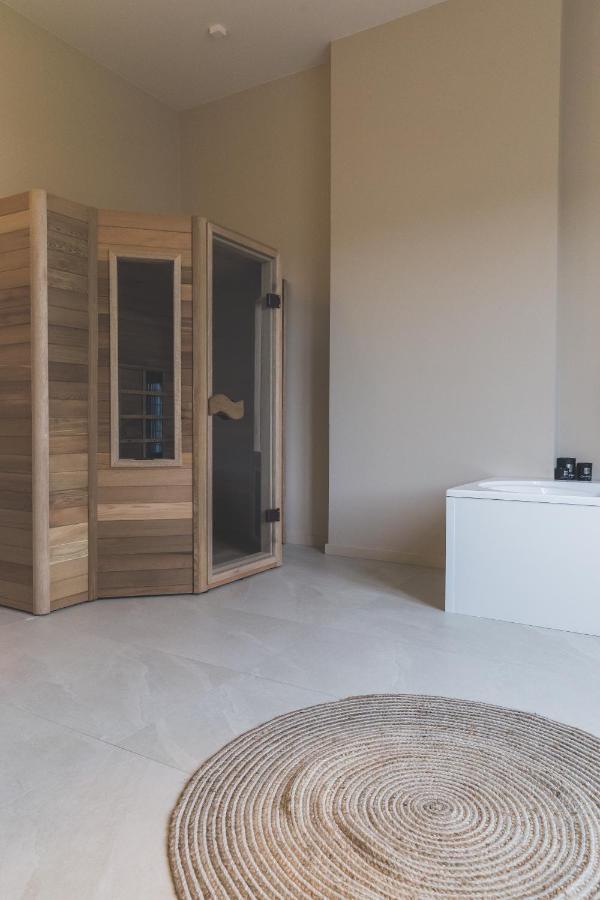 So'House Manor Villa Spa Luaran gambar